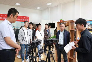 跨学科融合促发展 文化艺术管理学院与设计学院联合主题党日暨专业交流活动